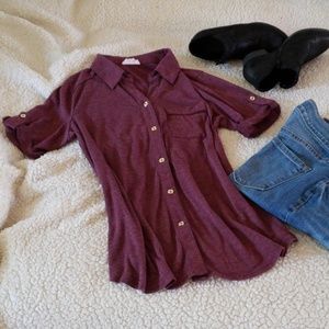 Short sleeve blouse with gold buttons